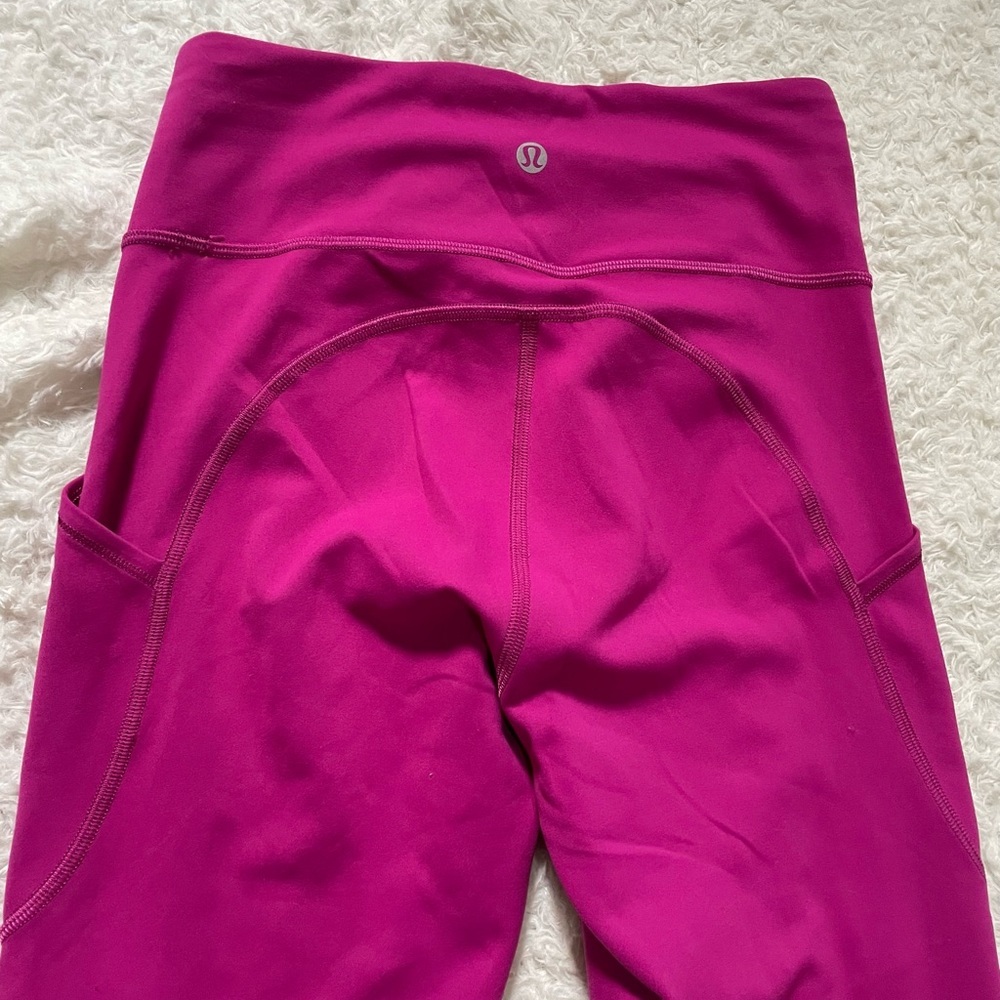 Lululemon Athletica Fuchsia Leggings - Picture 7 of 12